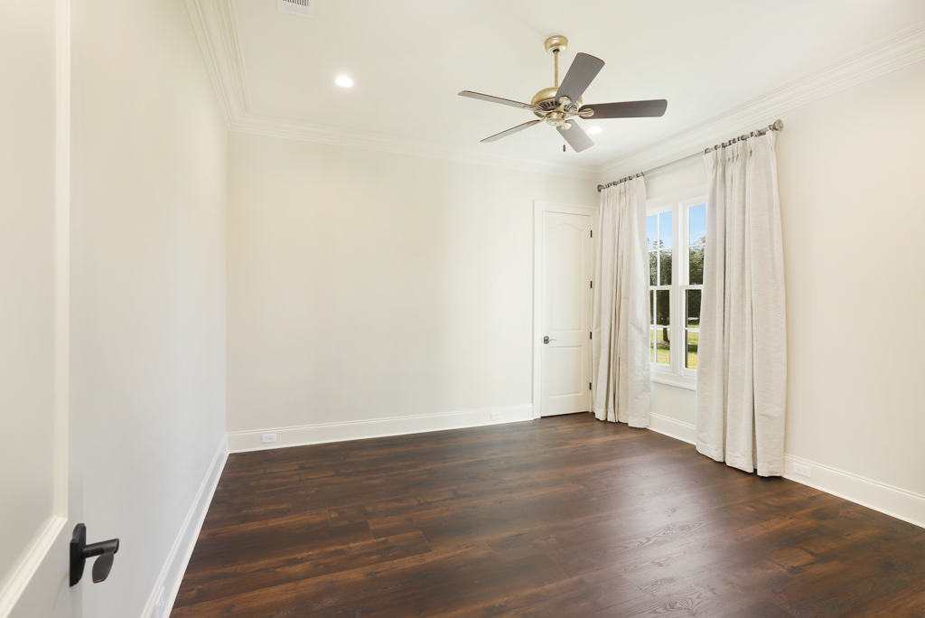 Missy Court - Image 20